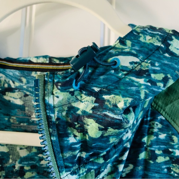 Smartwool Womens Peaklite Merino Wool Active Lightweight Hooded Jacket | Medium - Picture 6 of 8